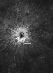 Crater nou nouț pe Lună. Foto:  NASA / GSFC / ASU