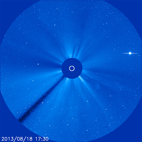 O frumoasă coincidență. Citiți în text. Foto: NASA/SOHO