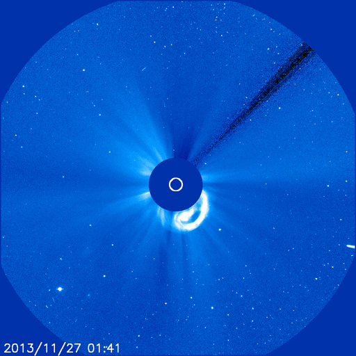 Cometa ISON vine din dreapta. Imagini: SOHO (ESA & NASA)