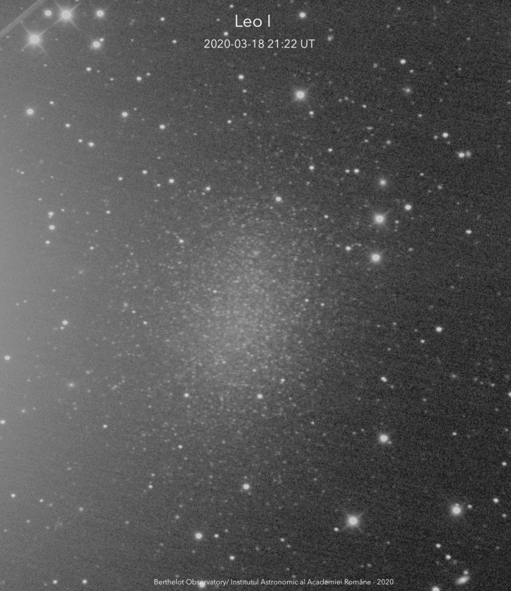 Galaxia Leo I. Imaginea este o parte din prima imagine, decupată. Am mărit constrastul pentru a se vedea mai bine stelele din galaxie. Foto: Institutul Astronomic al Academiei Române/Adrian Șonka