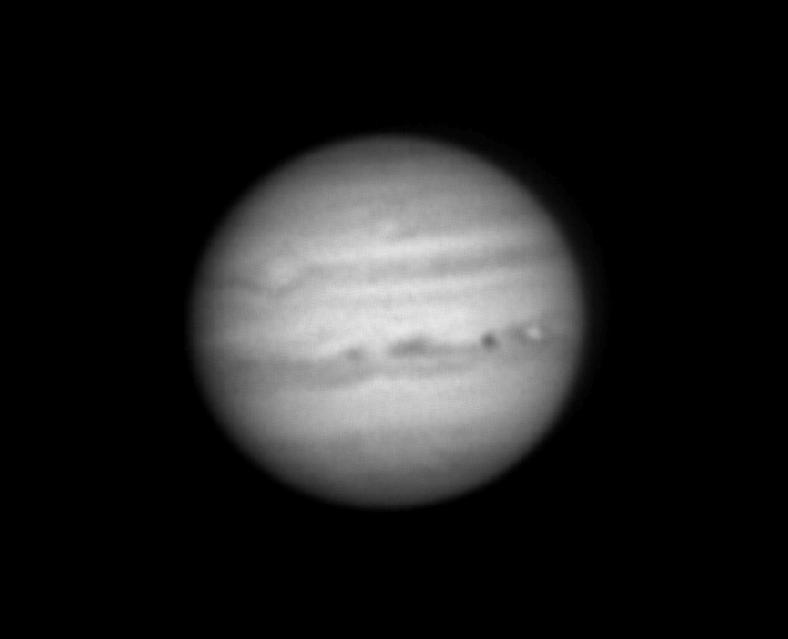 Trecerea lui Io și a umbrei sale peste discul planetei, în noaptea de 1 spre 2 iulie 2020